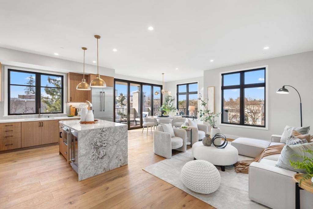 231 Hope Street - Photo 1