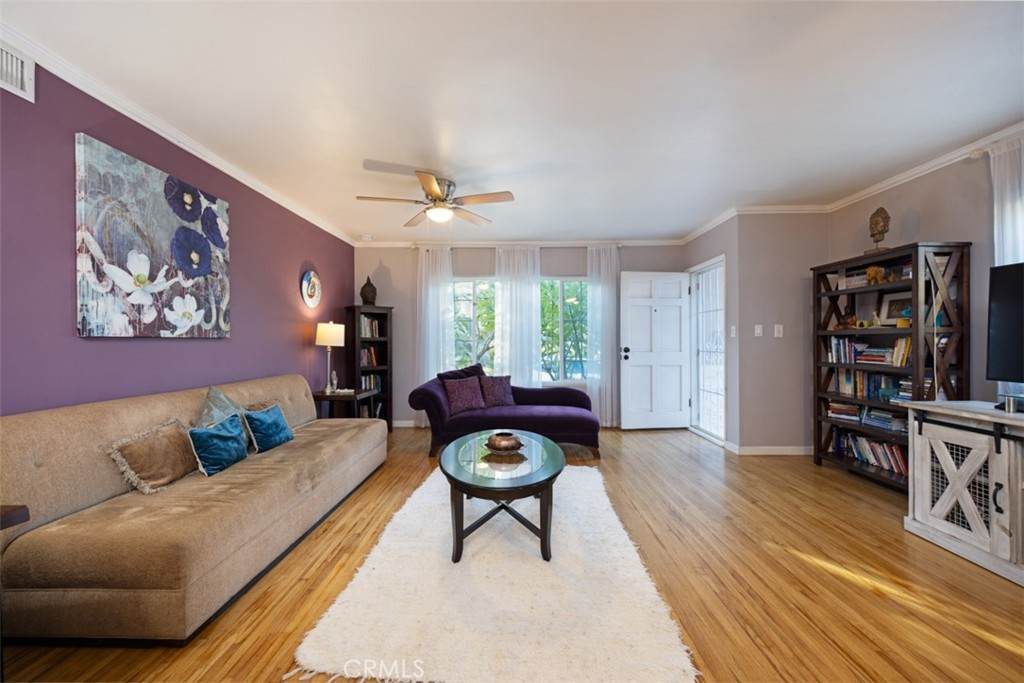 2716 De Forest - Photo 1