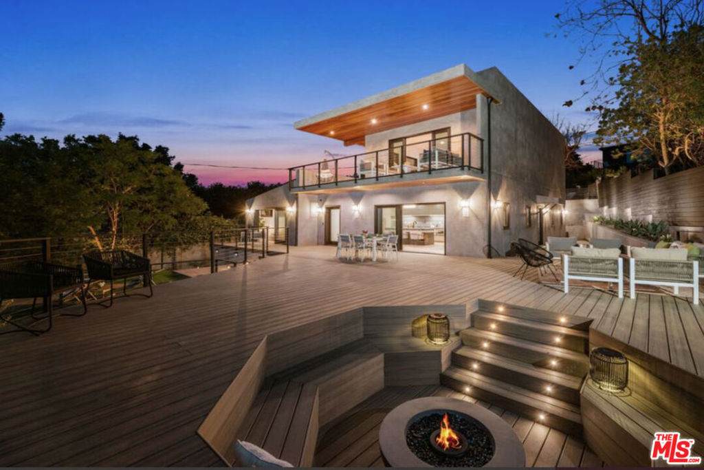 3936 Farley Court - Photo 1