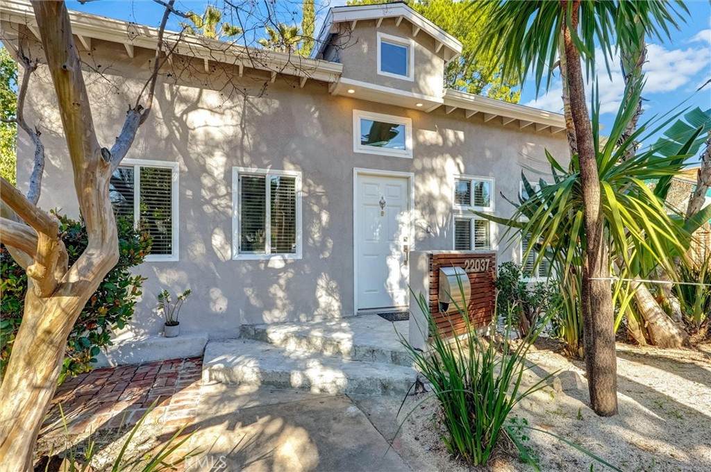 22037 Ybarra - Photo 1