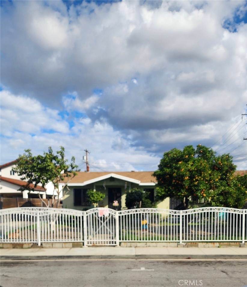 6152 Wilcox - Photo 1