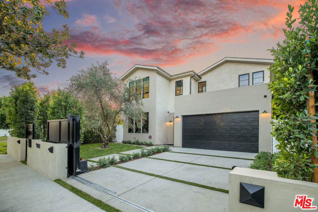 https://bt-photos.global.ssl.fastly.net/socal/orig_boomver_2_405357328-2.jpg