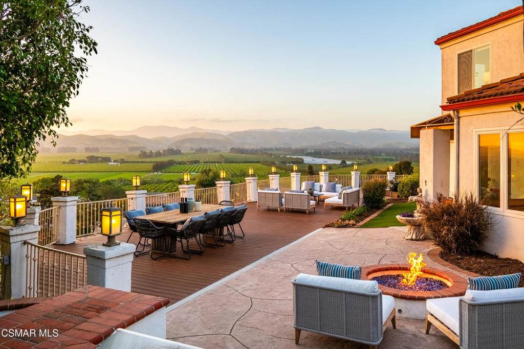 1074 Deseo Avenue - Photo 1