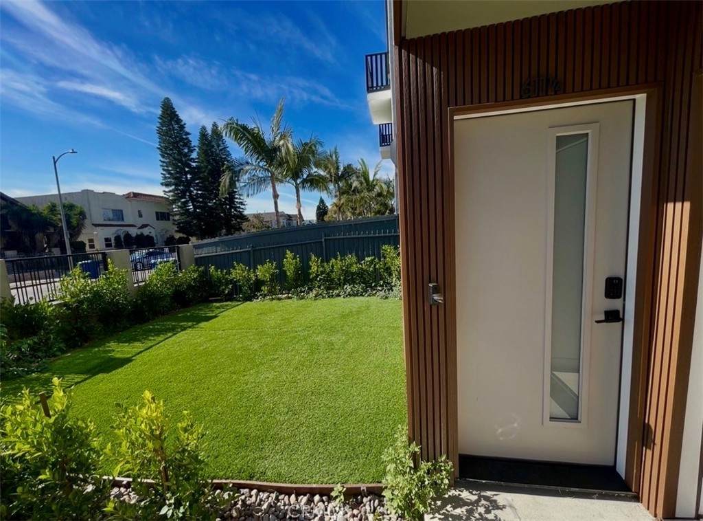 611 41st Place - Photo 1