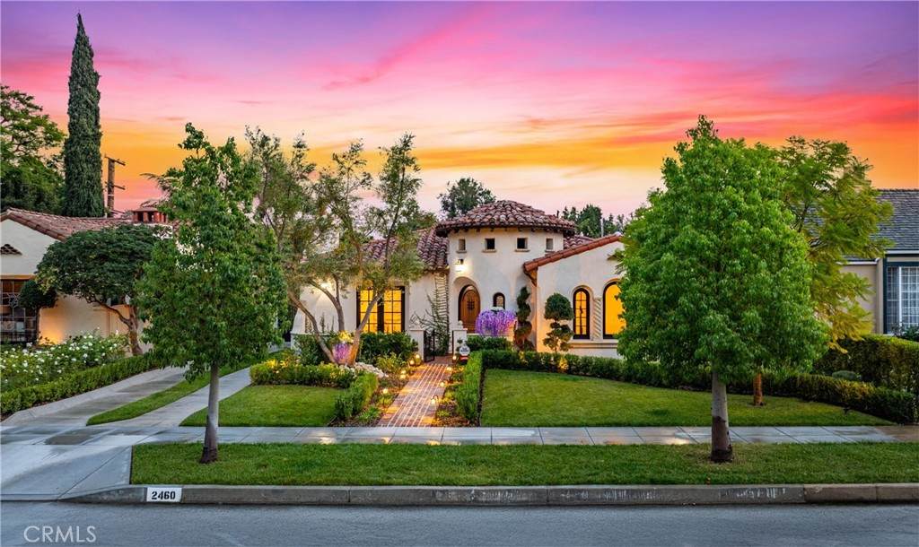 2460 Cumberland - Photo 1