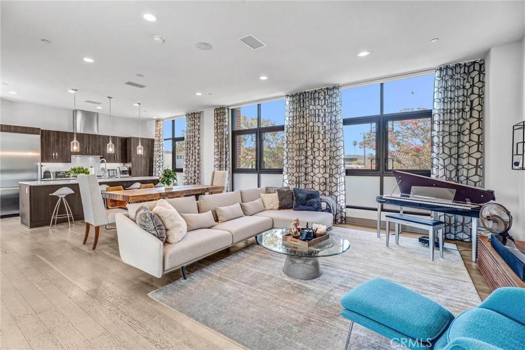 820 Mission Street - Photo 1