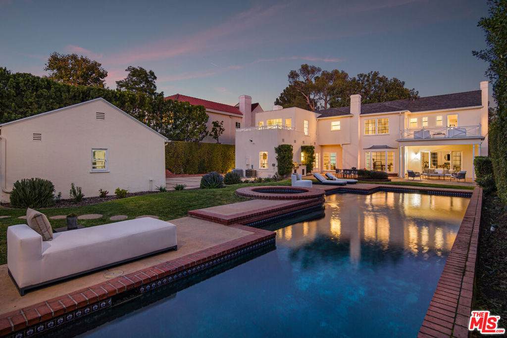 625 Sierra Drive - Photo 1
