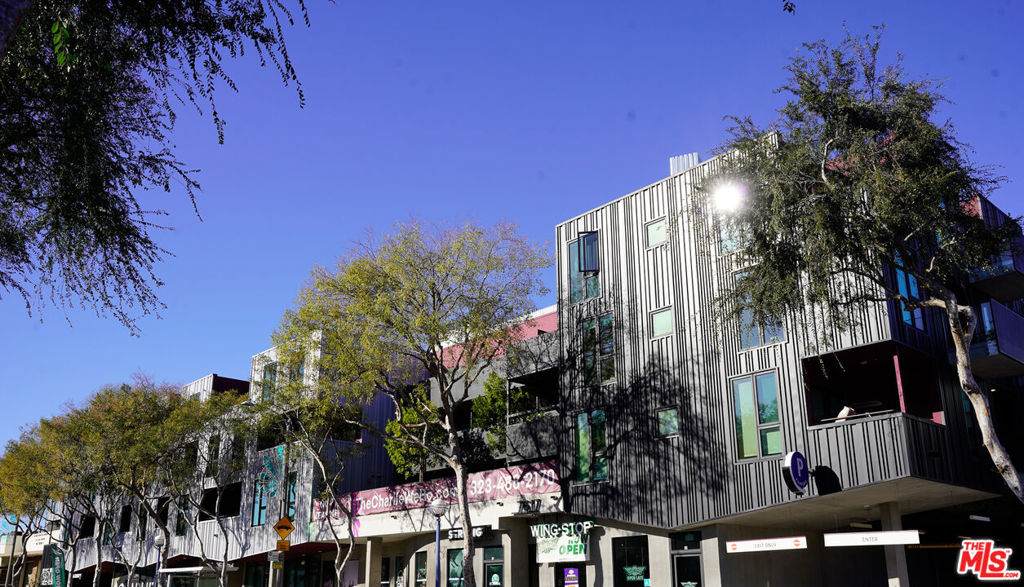 7617 Santa Monica Boulevard - Photo 1