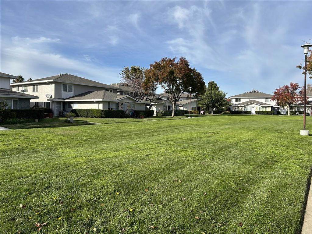 5486 Tradewinds Walkway - Photo 1