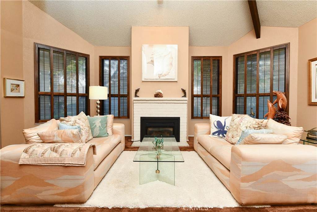 https://bt-photos.global.ssl.fastly.net/socal/orig_boomver_1_406656417-2.jpg