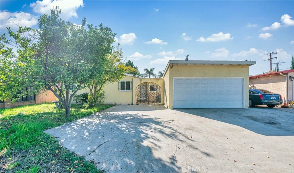 15208 Flynn Street - Photo 1