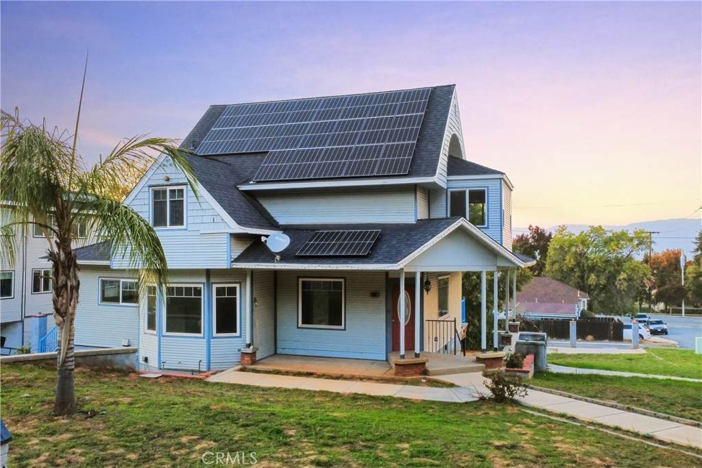 261 Crescent Avenue - Photo 1