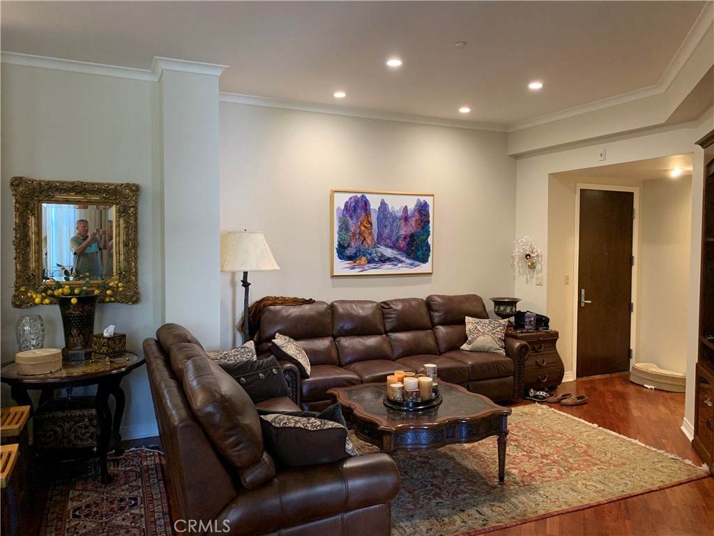 655 206 India Street - Photo 1