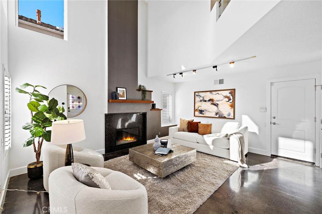 70 Calle Sol - Photo 1