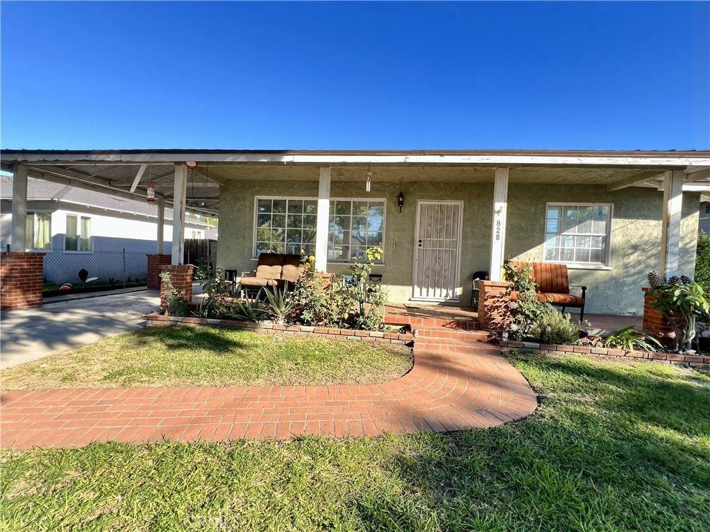 828 Angeleno - Photo 1