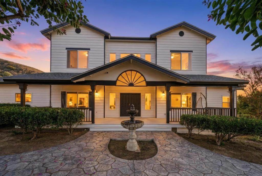 1925 Robinhood Road - Photo 1