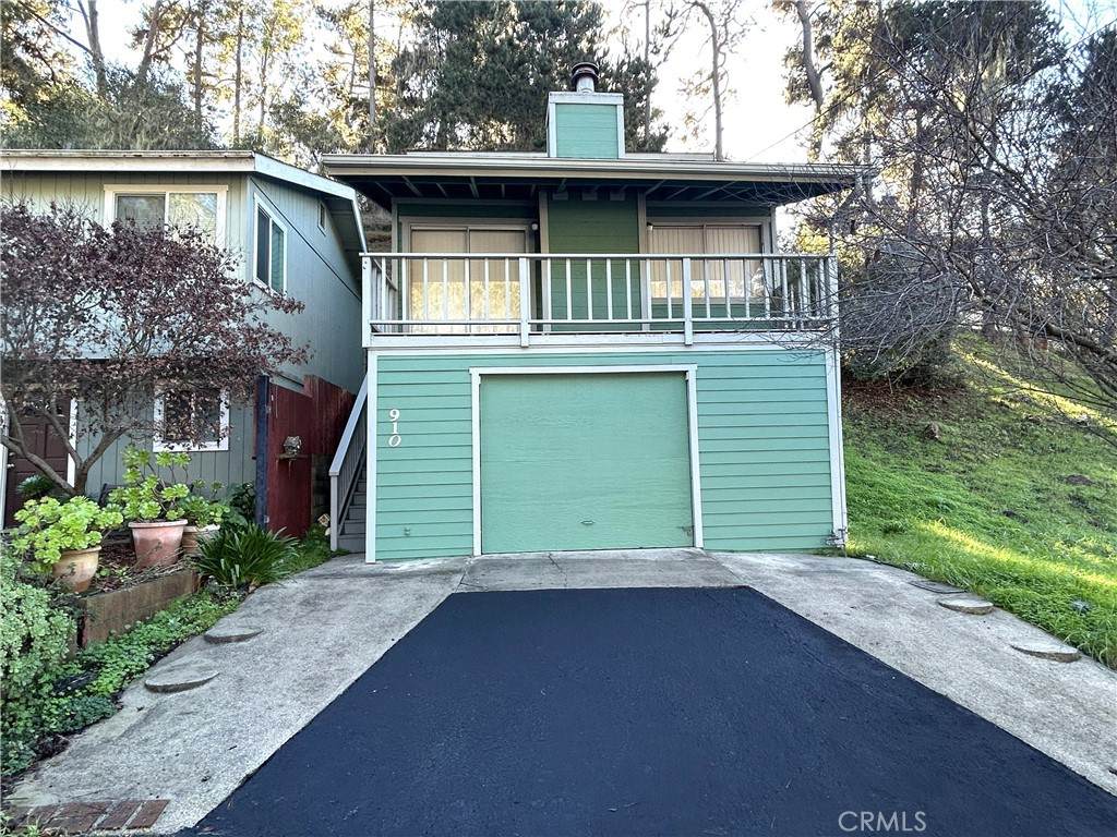 910 Sheffield Street - Photo 1