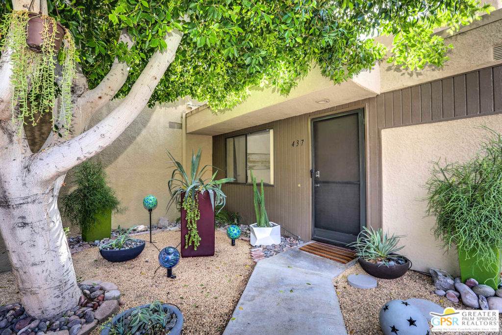 437 Bradshaw Lane - Photo 1