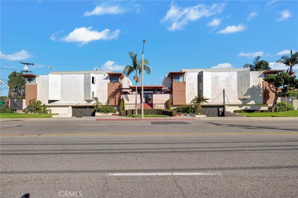 7033 Stewart And Gray Road - Photo 1