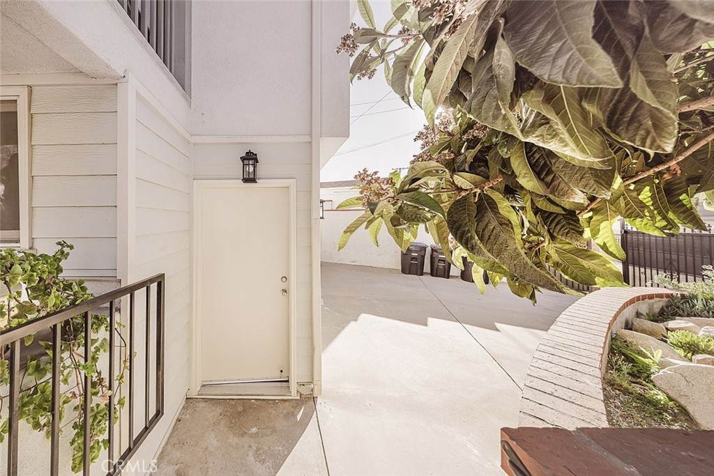 2954 Hermosa Avenue - Photo 1