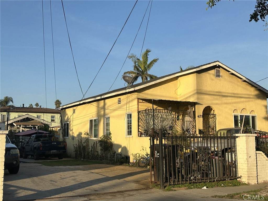 4133 101st Street - Photo 1