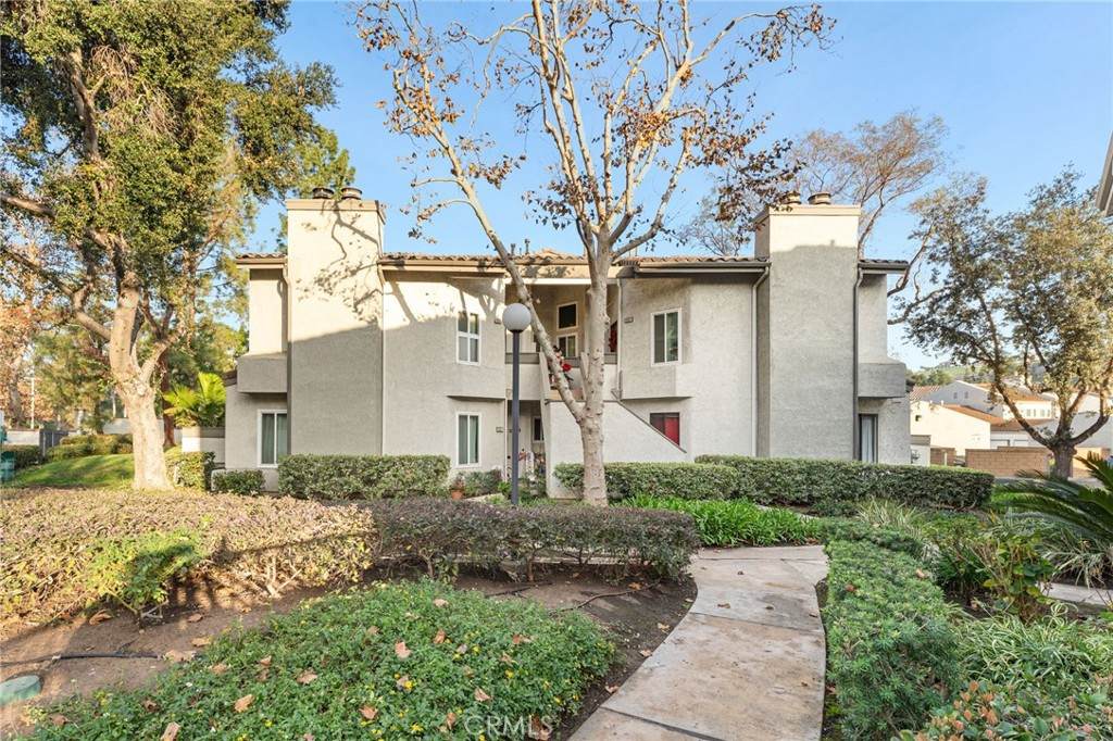 12 Willowcrest - Photo 1