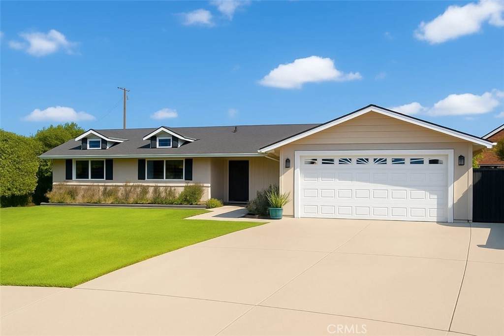 2272 Orangewood - Photo 1