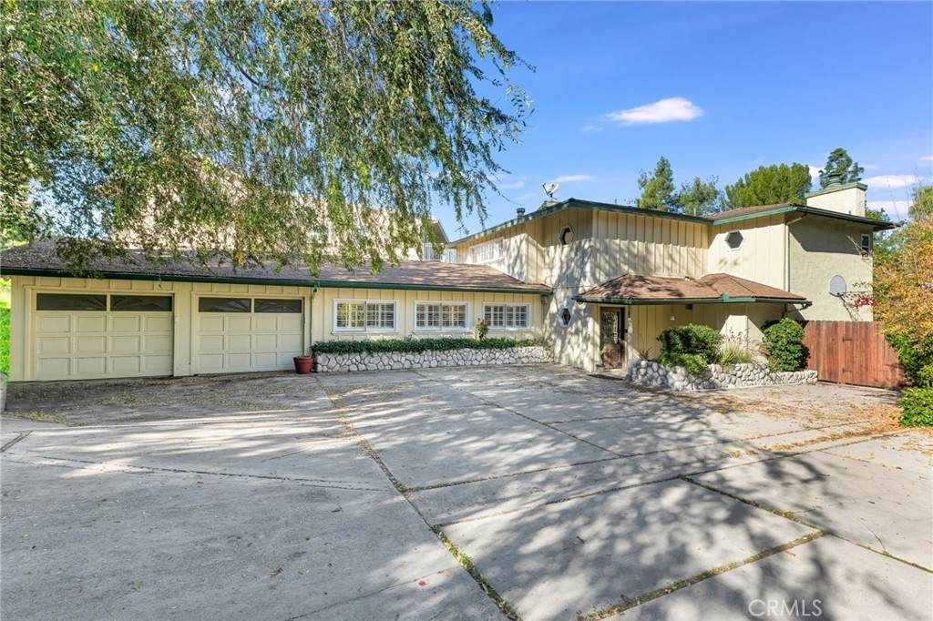 22781 Macfarlane Drive - Photo 1