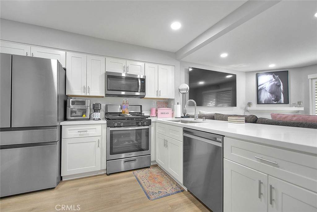 12415 Imperial - Photo 1