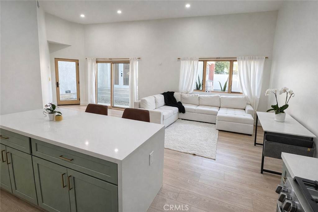 3636 Gardenia - Photo 1