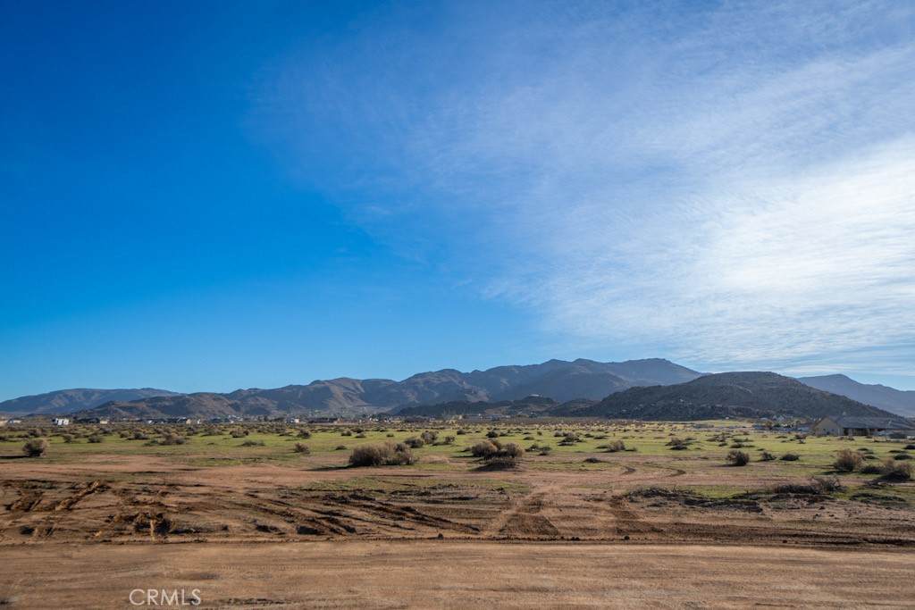 https://bt-photos.global.ssl.fastly.net/socal/orig_boomver_2_409015176-2.jpg
