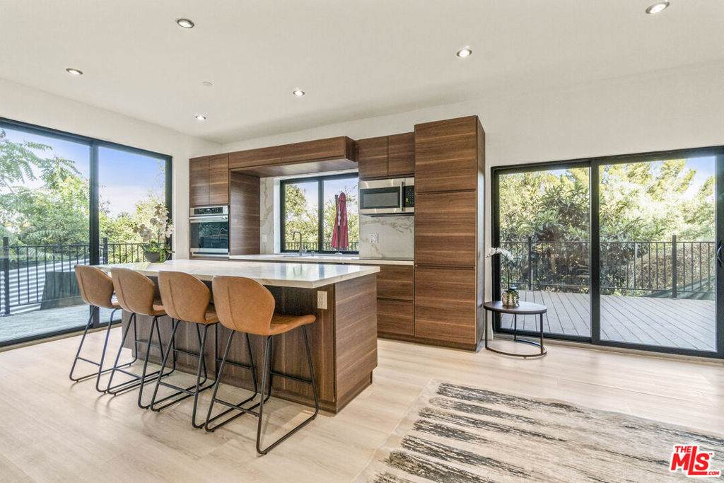 2315 Loma Vista Place - Photo 1