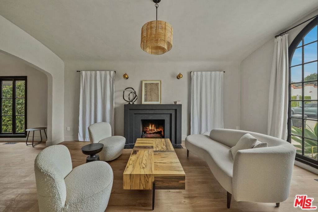 8822 Rosewood Avenue - Photo 1