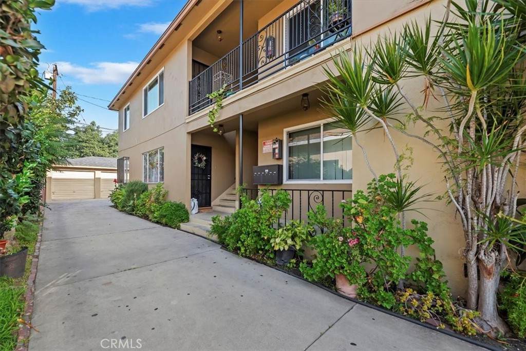 3213 Hill - Photo 1
