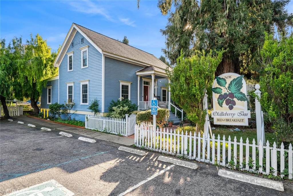 2476 Main Street - Photo 1