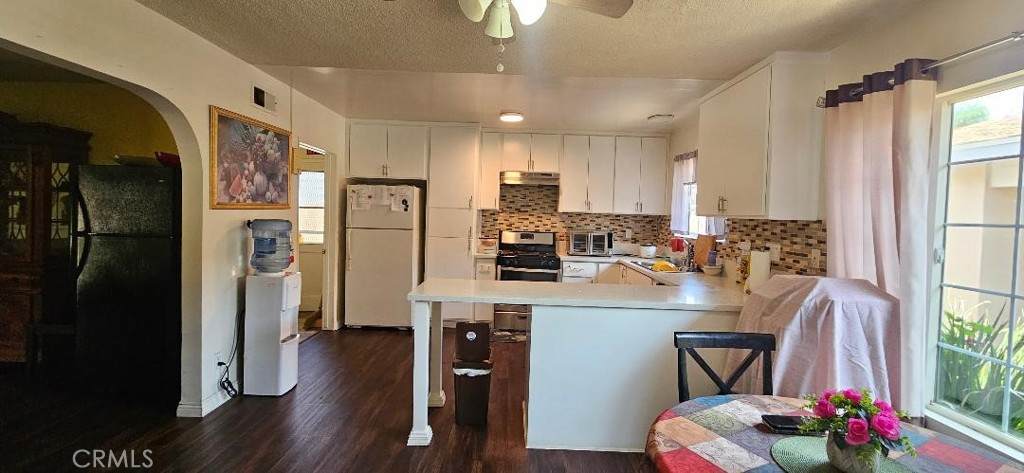 17441 Hiawatha Street - Photo 1