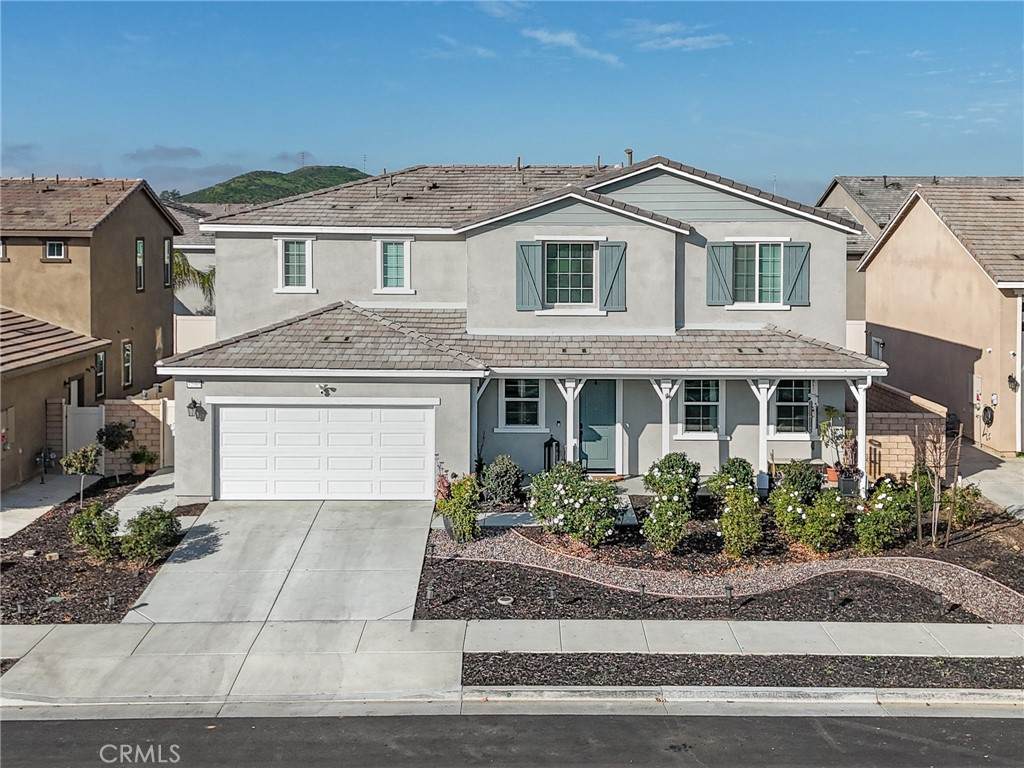 32085 Deardoff Street - Photo 1