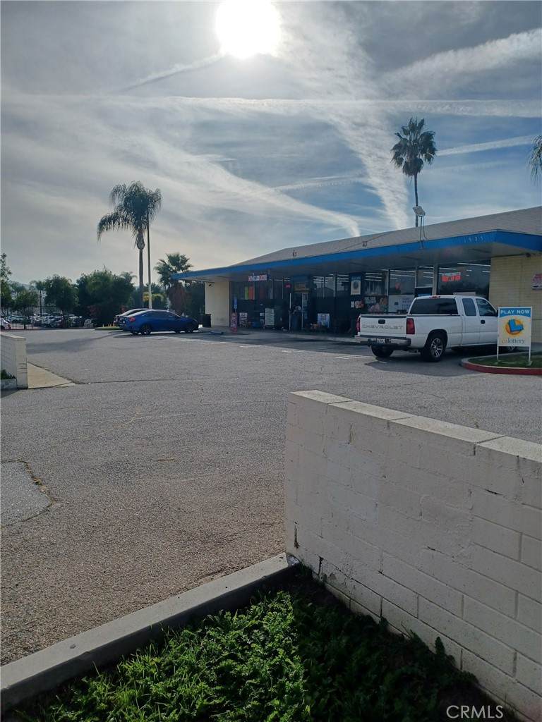https://bt-photos.global.ssl.fastly.net/socal/orig_boomver_2_409941736-2.jpg