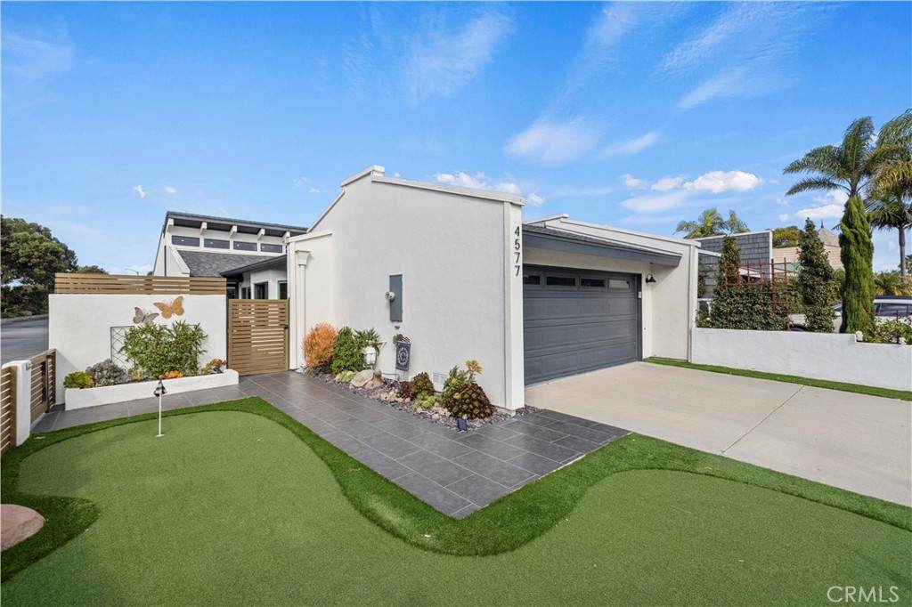 4577 Gateshead Bay - Photo 1