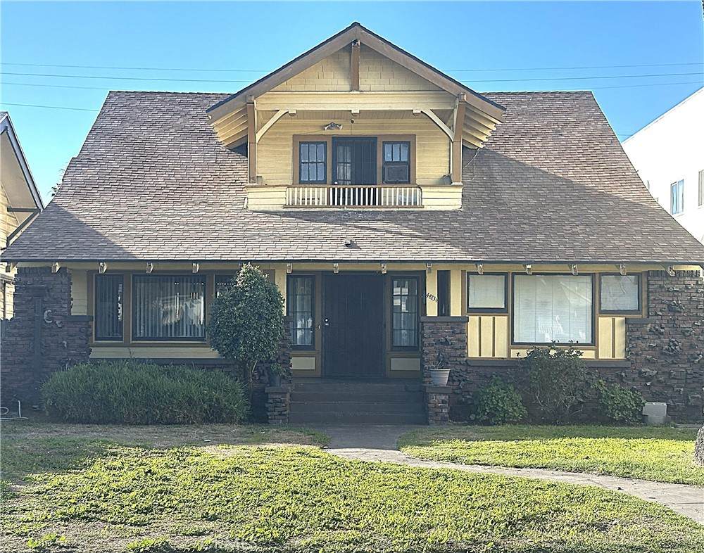 4811 Gramercy - Photo 1