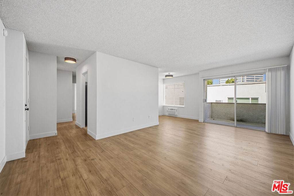 1352 Carmelina Avenue - Photo 1