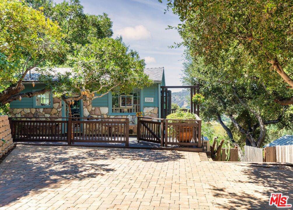 1553 Penny Road - Photo 1