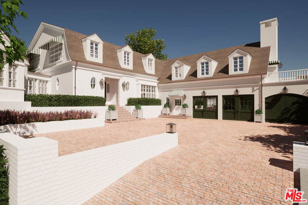 2098 Mandeville Canyon Road - Photo 1