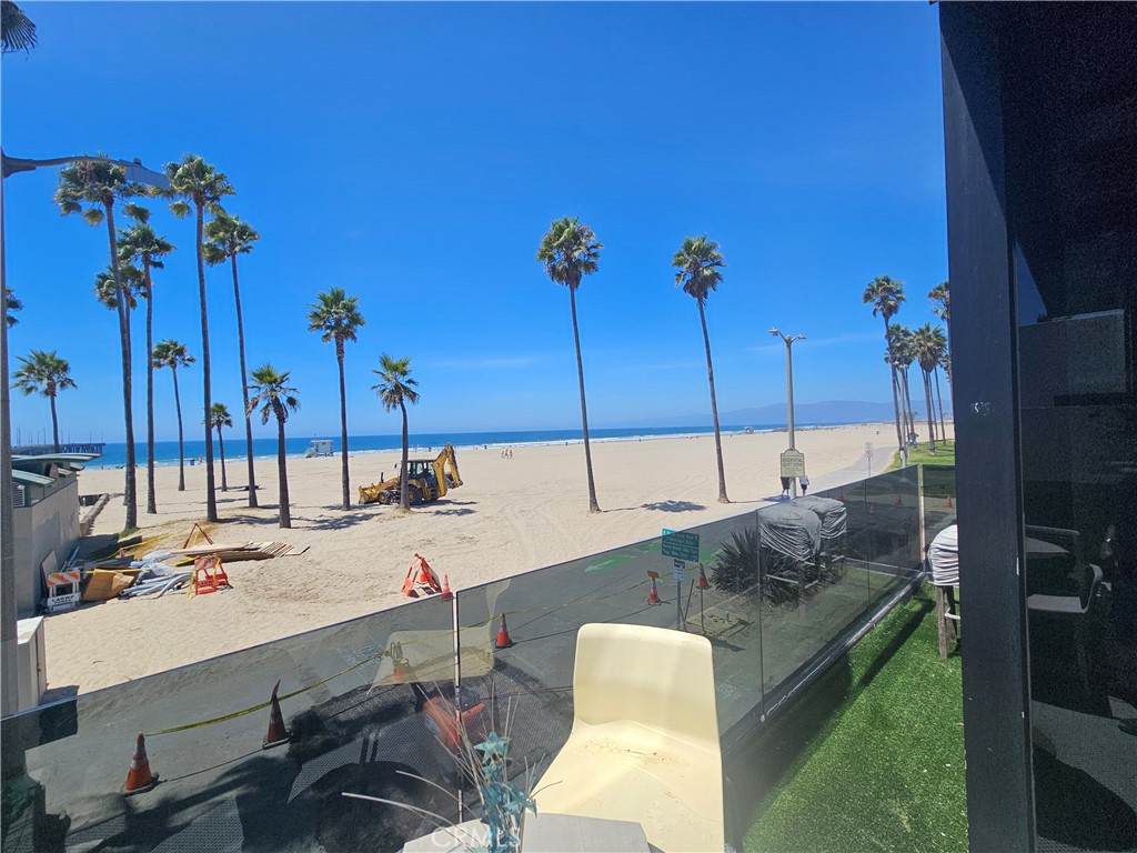 https://bt-photos.global.ssl.fastly.net/socal/orig_boomver_2_410405660-2.jpg