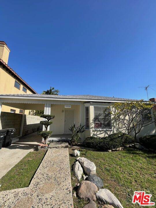 4434 Grand View Boulevard - Photo 1