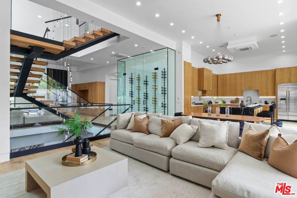 4535 Haskell Avenue - Photo 1