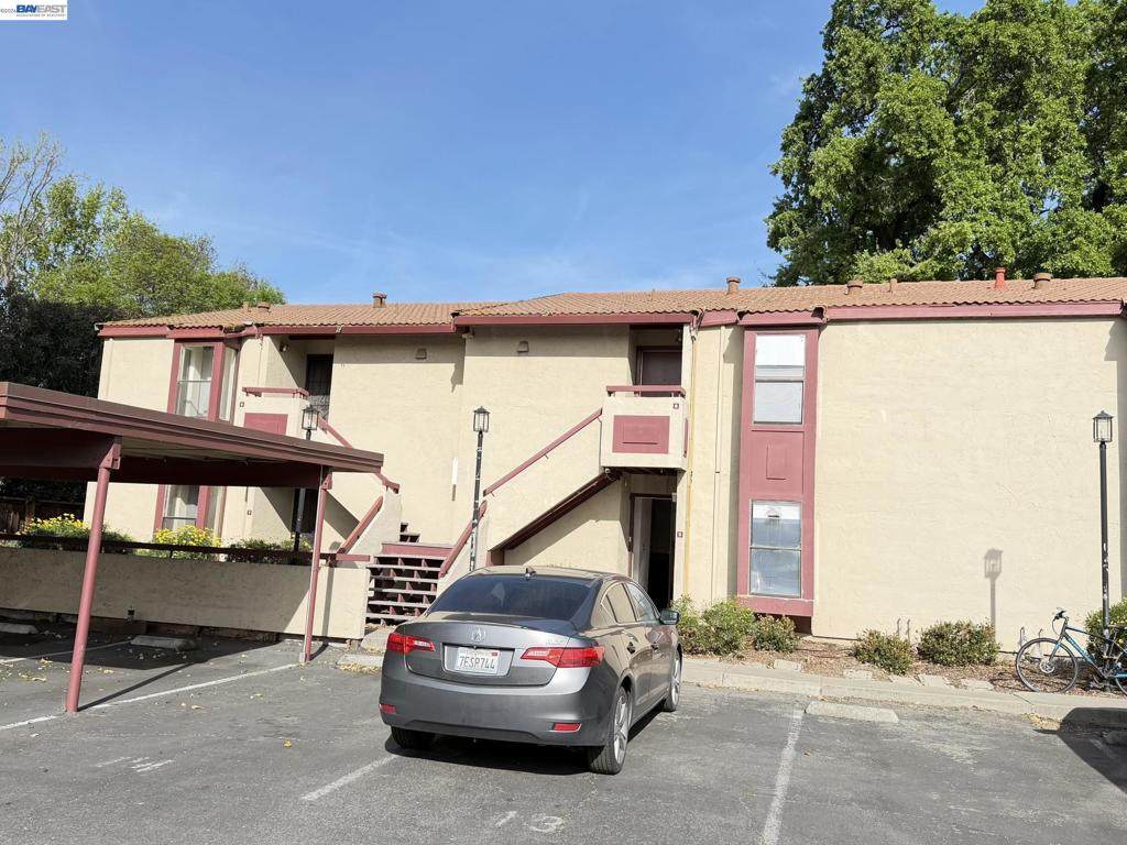 1391 Monument Blvd - Photo 1