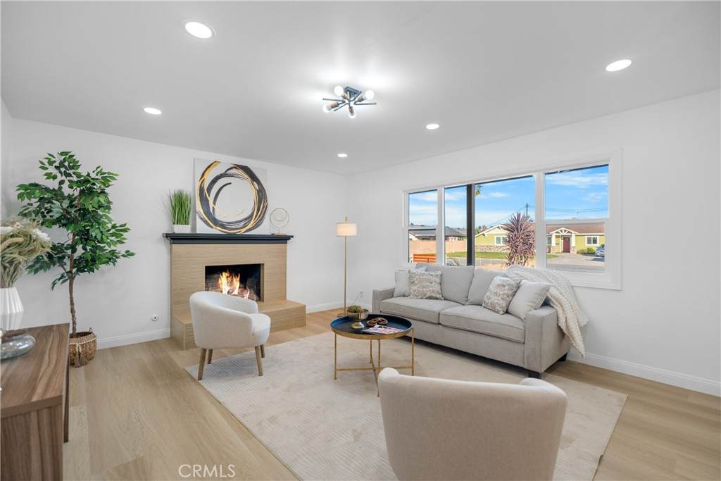 17391 Meer Circle - Photo 1