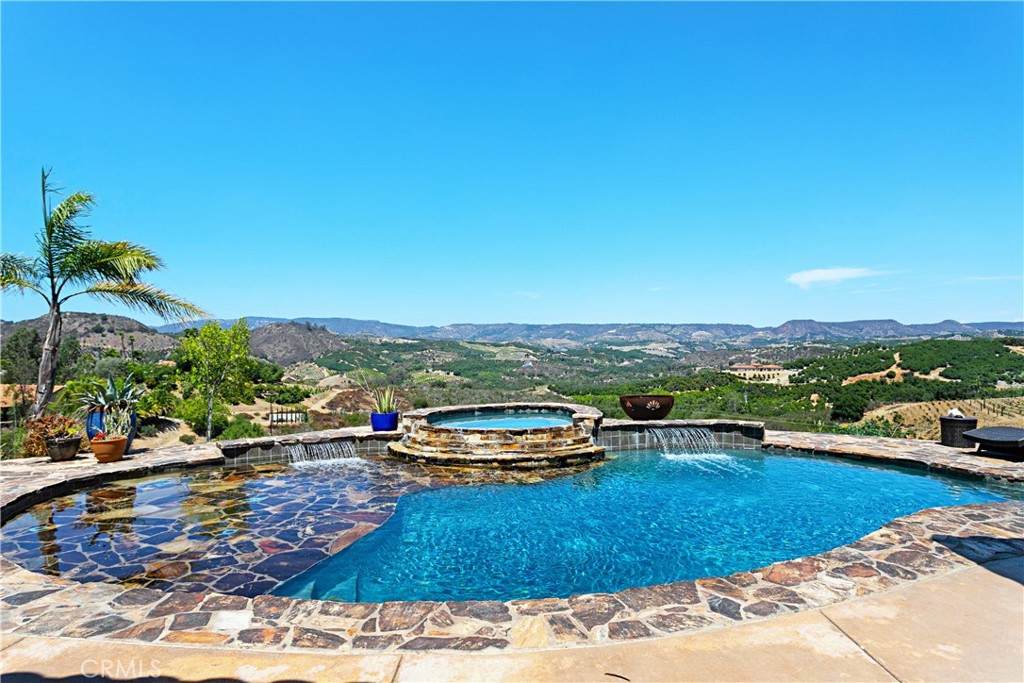 https://bt-photos.global.ssl.fastly.net/socal/orig_boomver_2_410948310-2.jpg