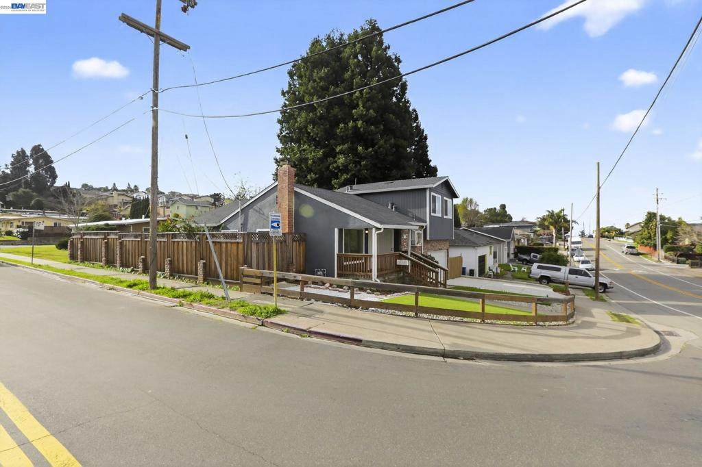 3287 Kelly Street - Photo 1